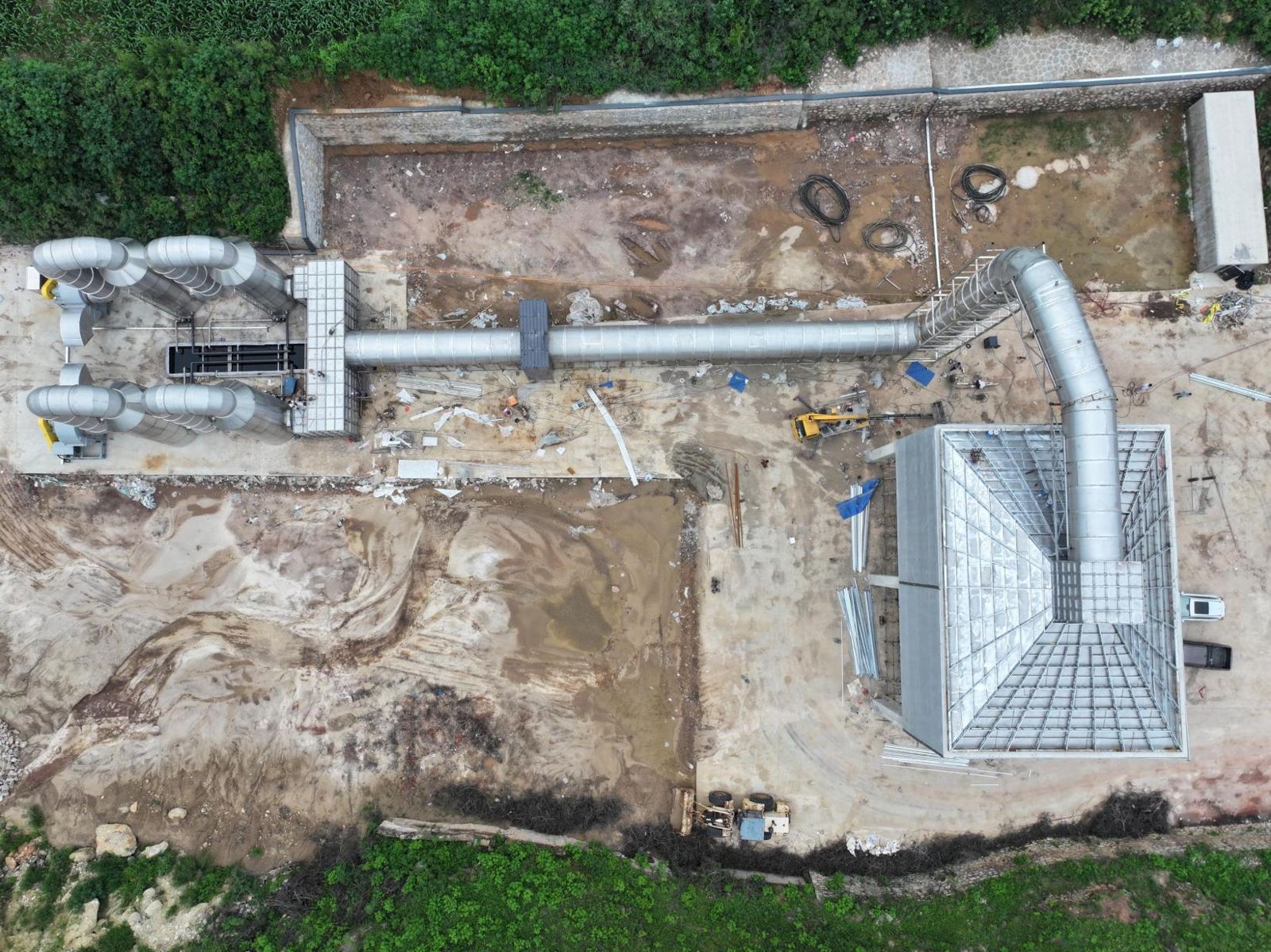 Aerial view: hood, duct and treatment plant